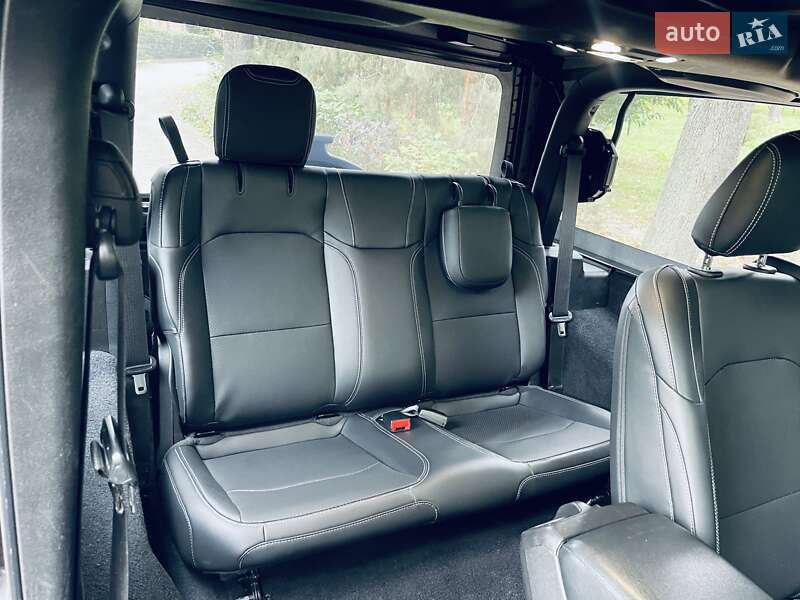 Внедорожник / Кроссовер Jeep Wrangler 2021 в Киеве