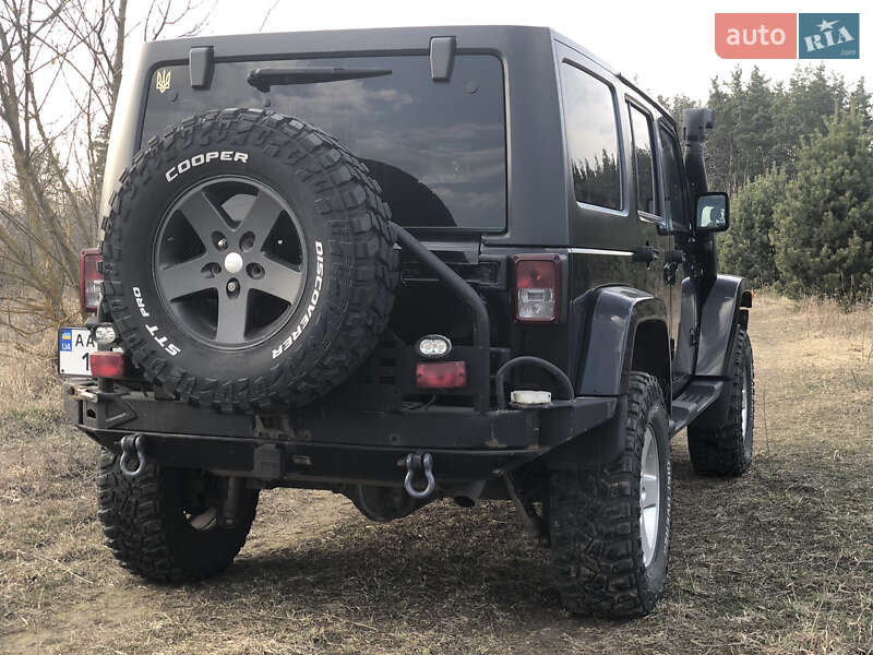 Позашляховик / Кросовер Jeep Wrangler 2015 в Києві