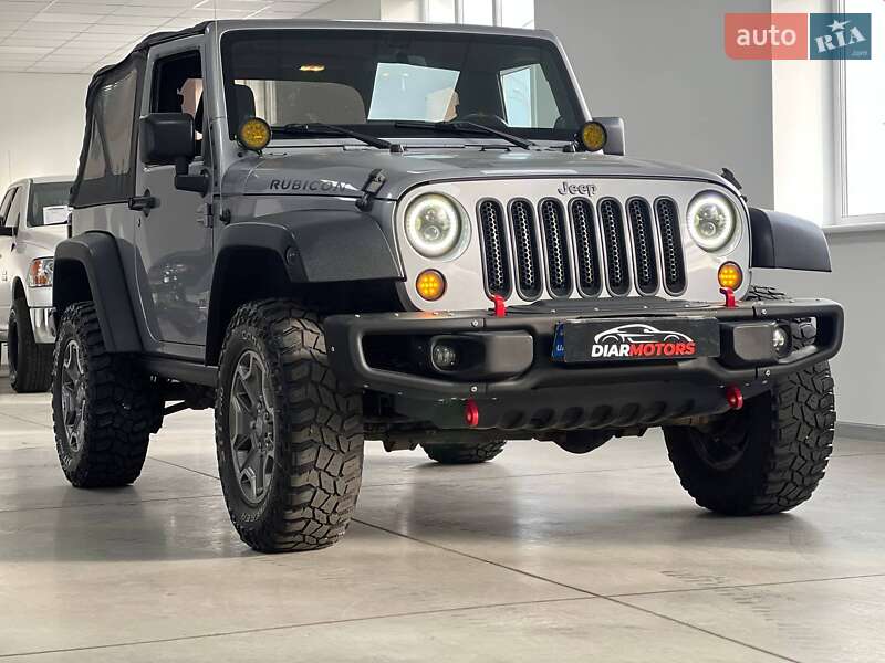 Внедорожник / Кроссовер Jeep Wrangler 2012 в Полтаве