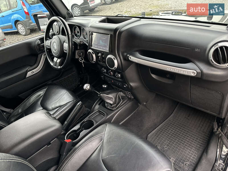 Позашляховик / Кросовер Jeep Wrangler 2013 в Бродах