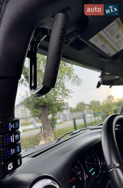 Внедорожник / Кроссовер Jeep Wrangler 2011 в 