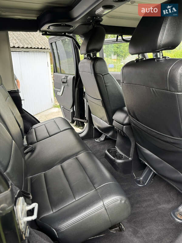 Позашляховик / Кросовер Jeep Wrangler 2011 в Яремчі