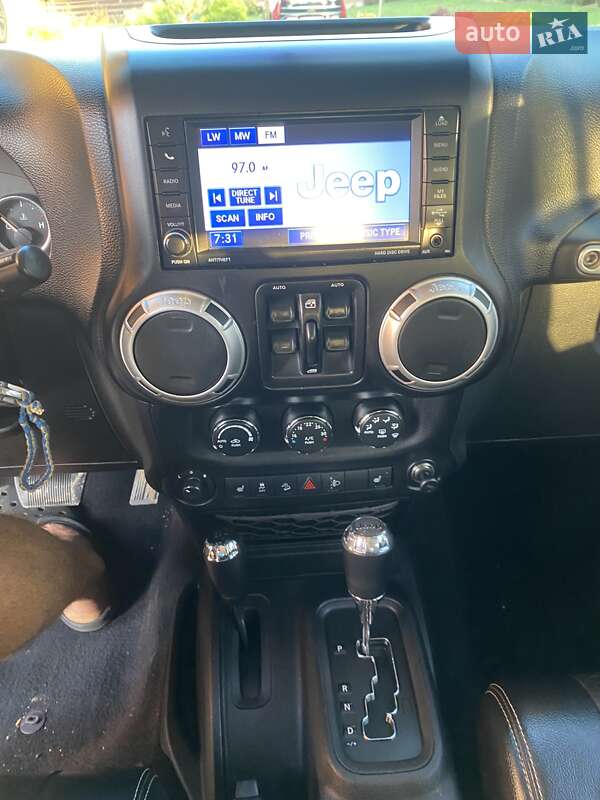 Внедорожник / Кроссовер Jeep Wrangler 2012 в Гайсине фото 18 Внедорожник / Кроссовер Jeep Wrangler 2012 в Гайсине