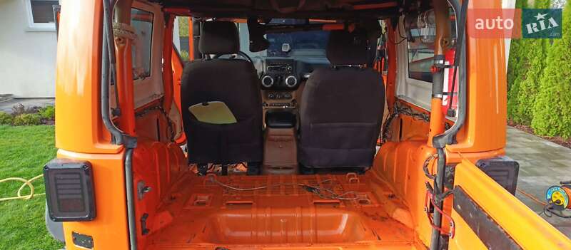 Внедорожник / Кроссовер Jeep Wrangler 2013 в Киеве