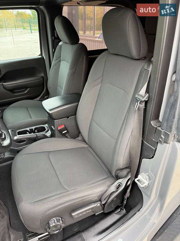 Внедорожник / Кроссовер Jeep Wrangler 2022 в Дубно