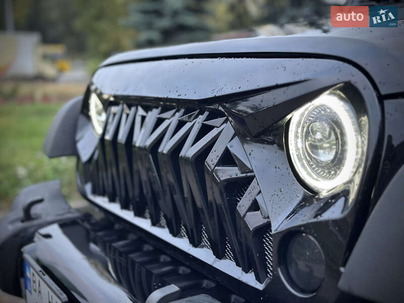 Внедорожник / Кроссовер Jeep Wrangler 2015 в Киеве фото 30 Внедорожник / Кроссовер Jeep Wrangler 2015 в Киеве