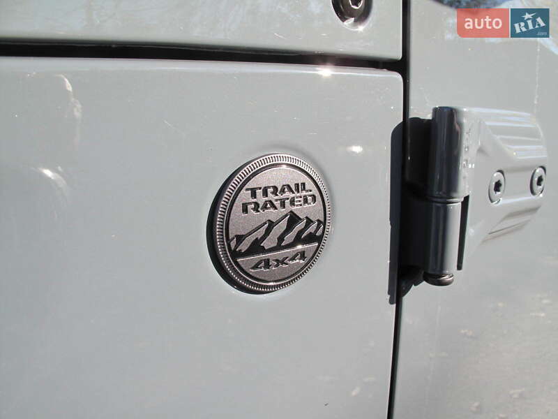 Внедорожник / Кроссовер Jeep Wrangler 2023 в Киеве фото 31 Внедорожник / Кроссовер Jeep Wrangler 2023 в Киеве