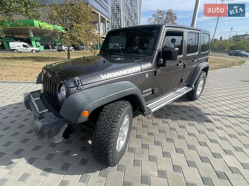 Внедорожник / Кроссовер Jeep Wrangler 2016 в Ставище фото 10 Внедорожник / Кроссовер Jeep Wrangler 2016 в Ставище