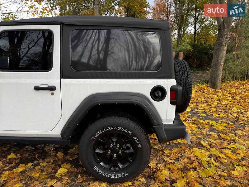 Внедорожник / Кроссовер Jeep Wrangler 2021 в Киеве