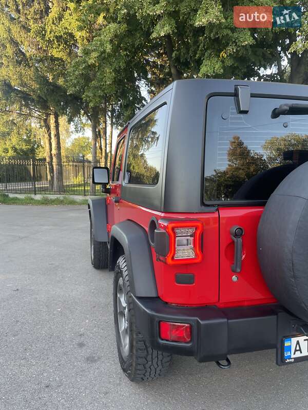 Внедорожник / Кроссовер Jeep Wrangler 2017 в Борисполе фото 13 Внедорожник / Кроссовер Jeep Wrangler 2017 в Борисполе