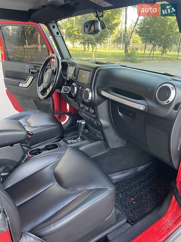 Внедорожник / Кроссовер Jeep Wrangler 2017 в Борисполе фото 28 Внедорожник / Кроссовер Jeep Wrangler 2017 в Борисполе