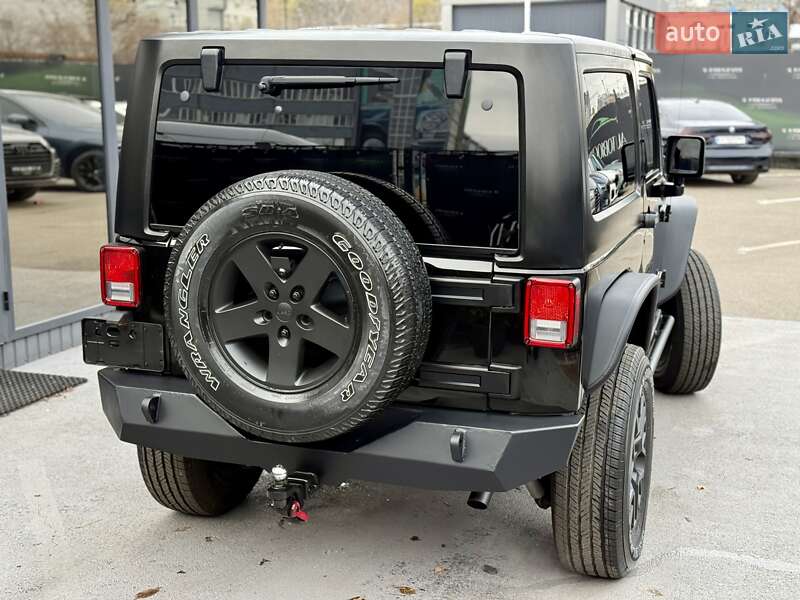 Позашляховик / Кросовер Jeep Wrangler 2016 в Києві фото 19 Позашляховик / Кросовер Jeep Wrangler 2016 в Києві