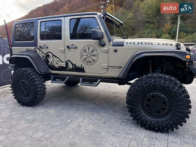 Внедорожник / Кроссовер Jeep Wrangler 2017 в Ивано-Франковске