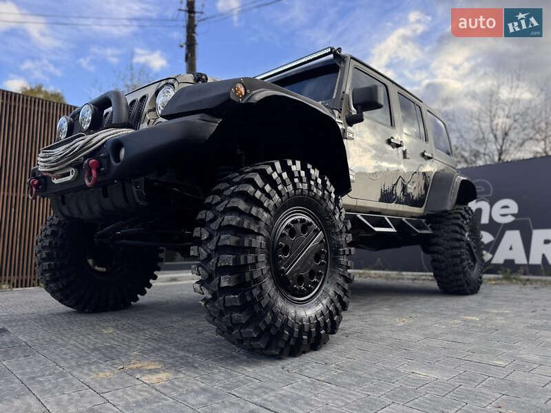 Внедорожник / Кроссовер Jeep Wrangler 2017 в Ивано-Франковске