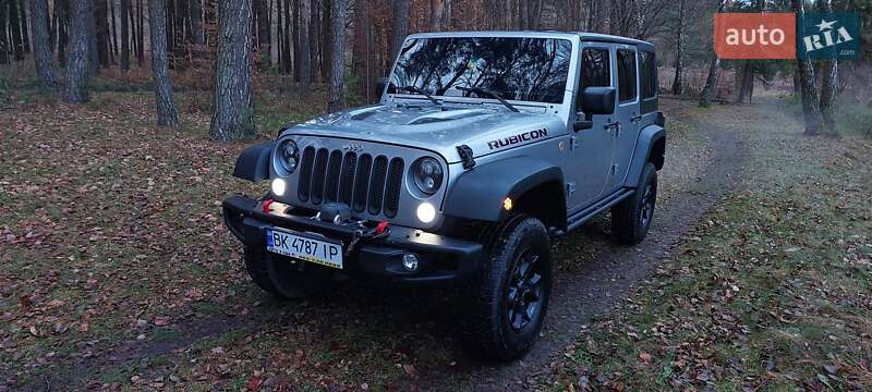 Позашляховик / Кросовер Jeep Wrangler 2015 в Дубні фото 4 Позашляховик / Кросовер Jeep Wrangler 2015 в Дубні