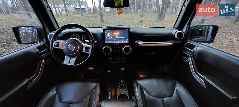 Позашляховик / Кросовер Jeep Wrangler 2015 в Дубні фото 33 Позашляховик / Кросовер Jeep Wrangler 2015 в Дубні