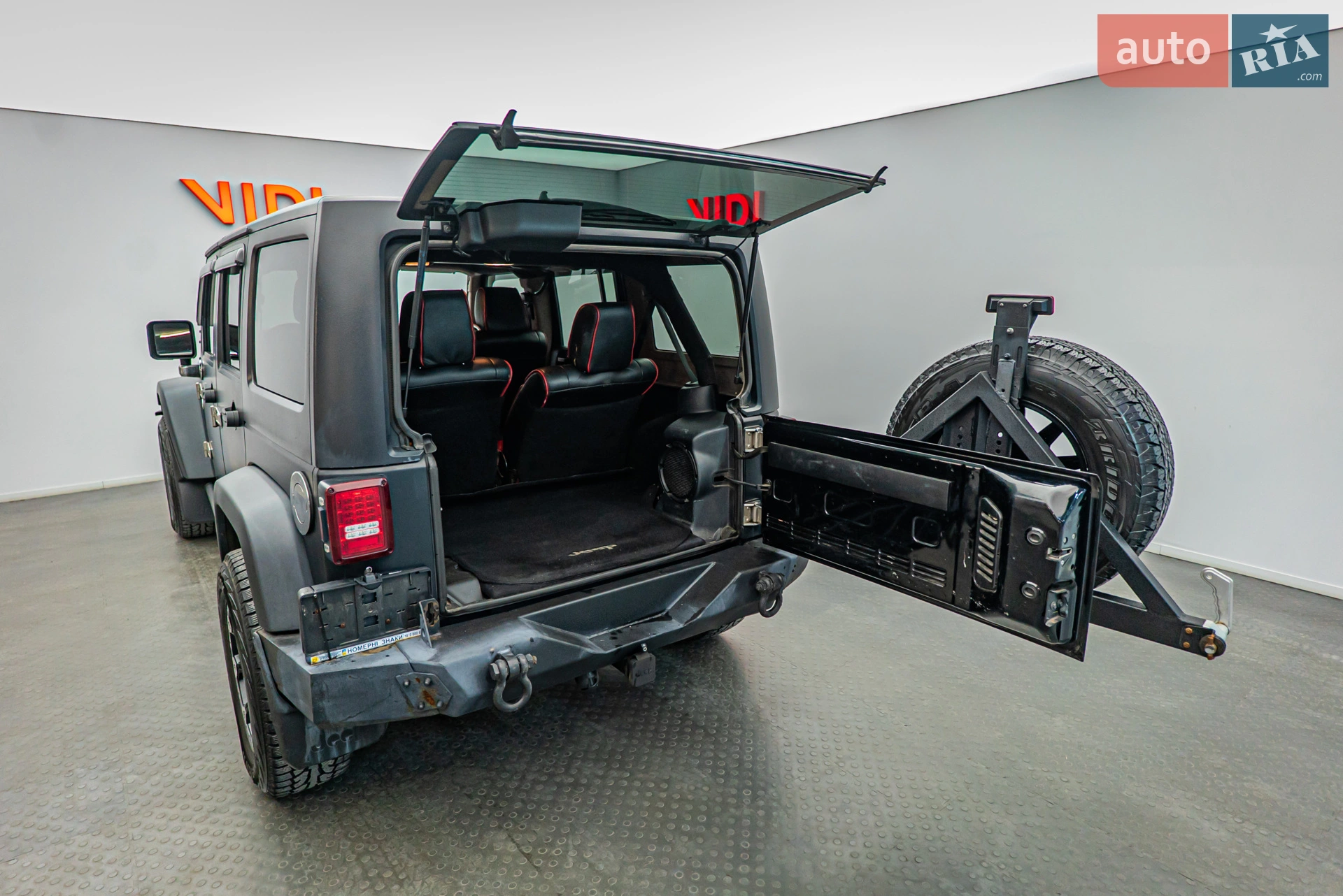 2011 Jeep Wrangler - мініатюра 7