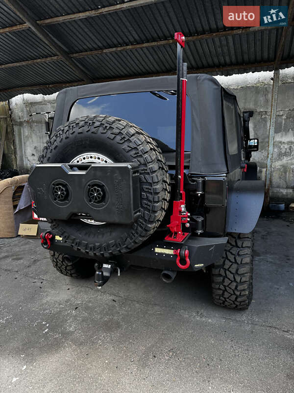 Внедорожник / Кроссовер Jeep Wrangler 2016 в Днепре