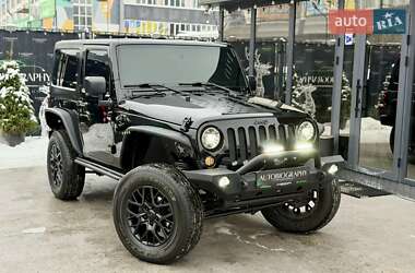 Позашляховик / Кросовер Jeep Wrangler 2016 в Києві
