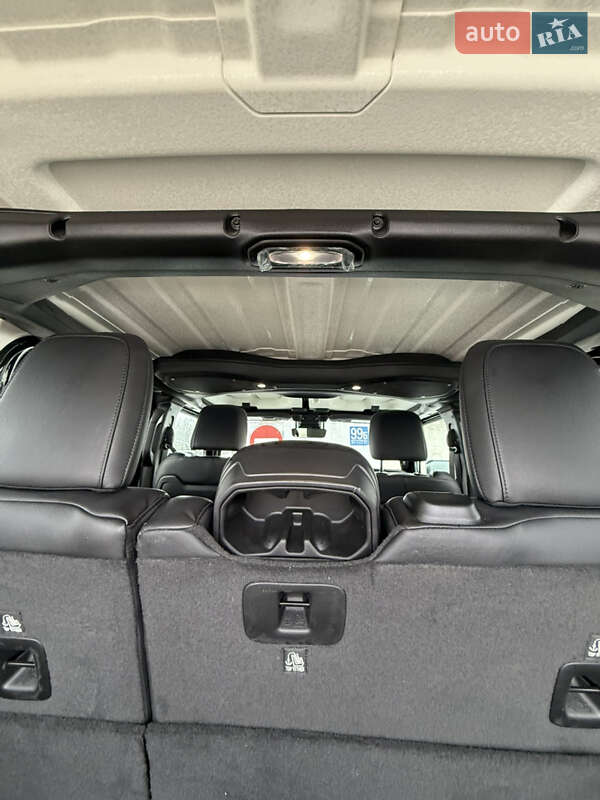 Внедорожник / Кроссовер Jeep Wrangler 2024 в Львове