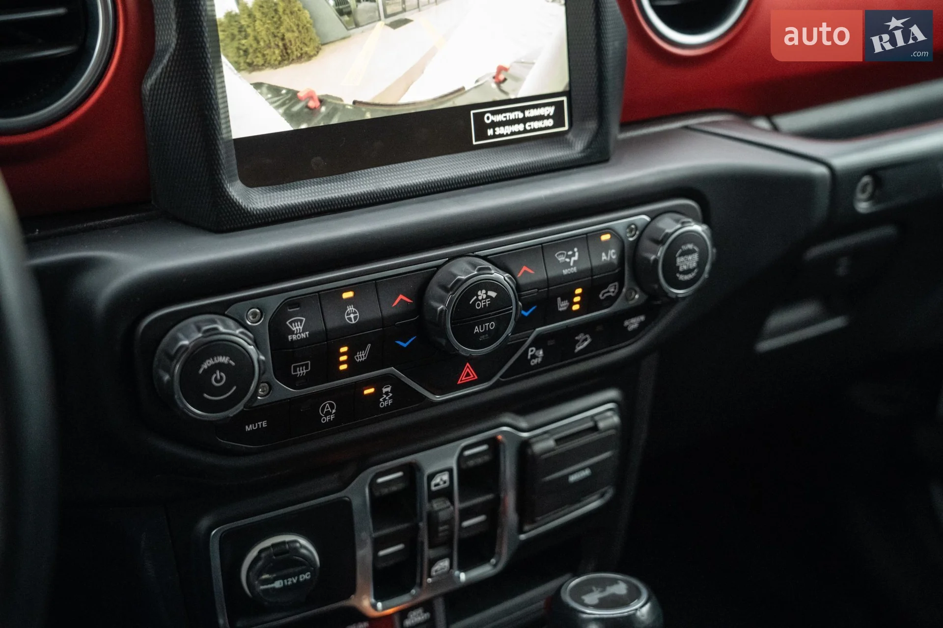 2020 Jeep Wrangler - мініатюра 36
