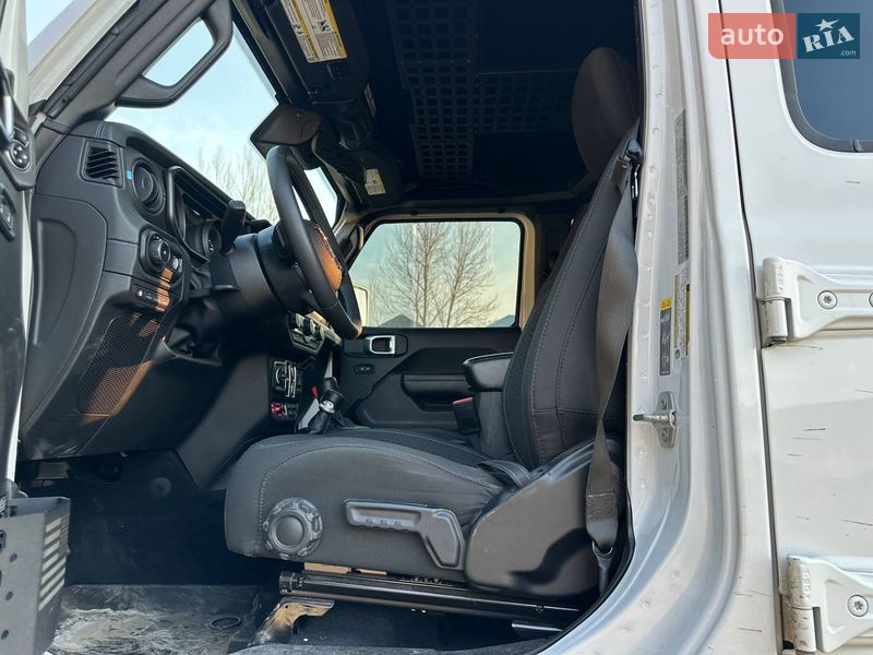 Внедорожник / Кроссовер Jeep Wrangler 2024 в Ужгороде