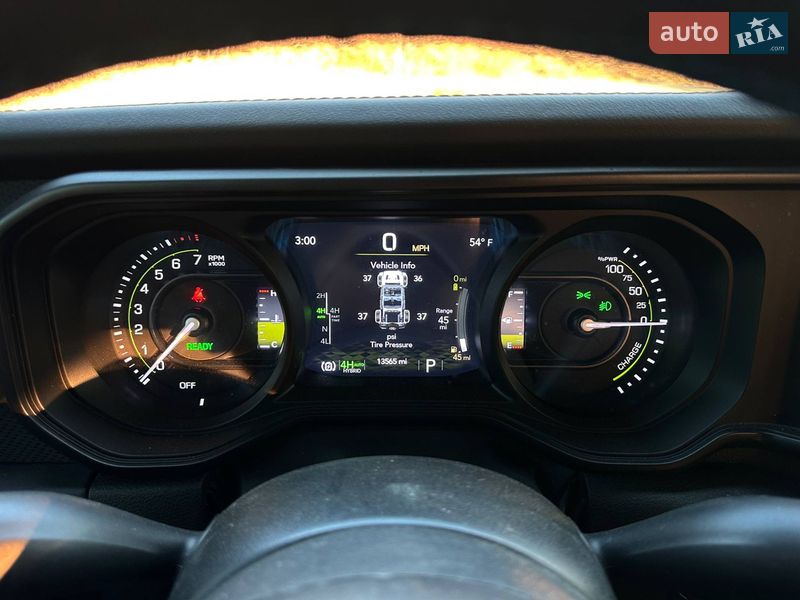 Внедорожник / Кроссовер Jeep Wrangler 2024 в Ужгороде