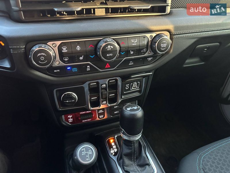 Внедорожник / Кроссовер Jeep Wrangler 2024 в Ужгороде