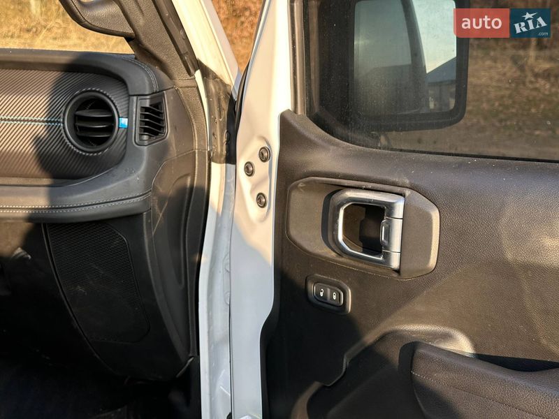 Внедорожник / Кроссовер Jeep Wrangler 2024 в Ужгороде