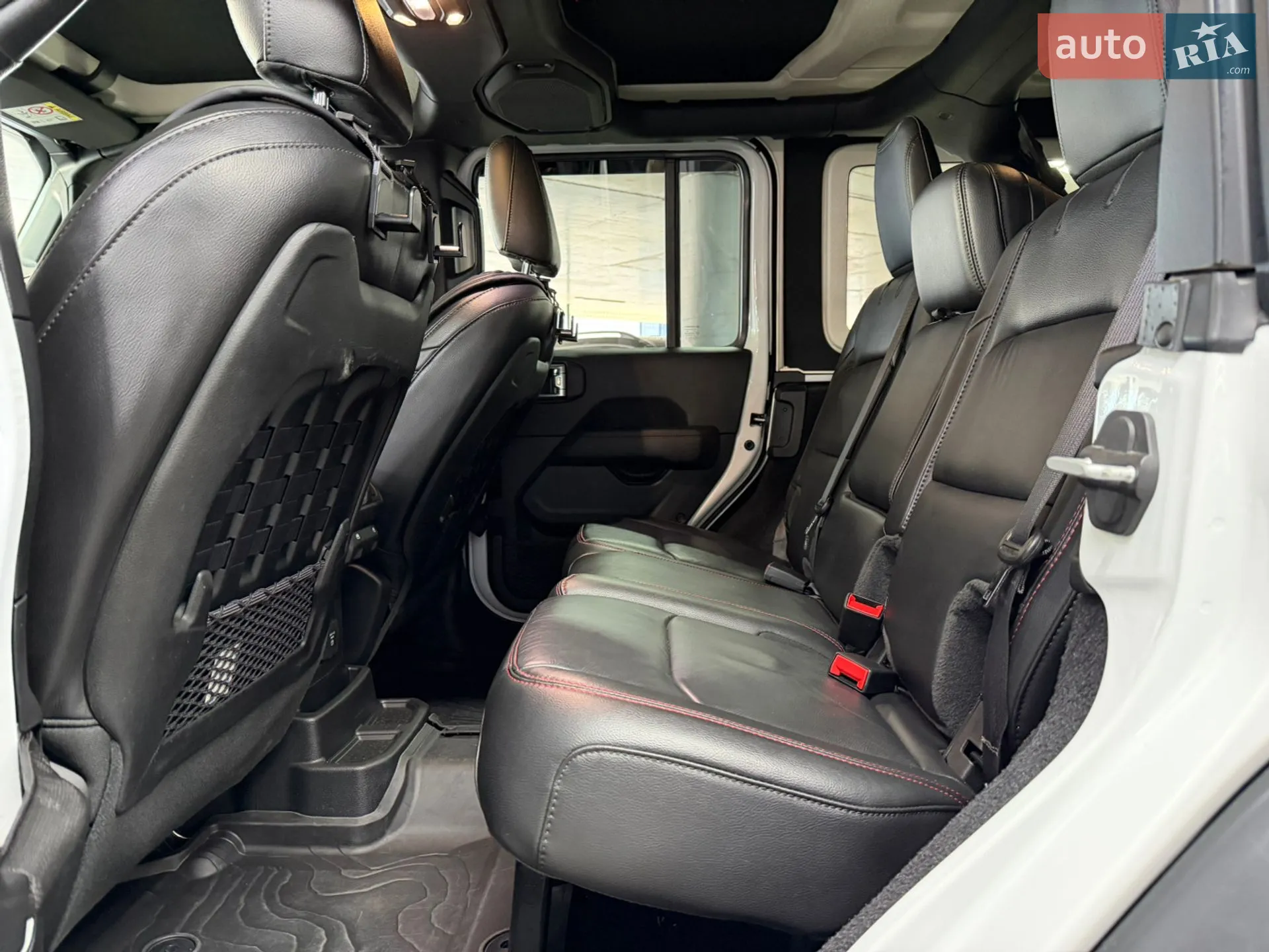 2023 Jeep Wrangler - мініатюра 24