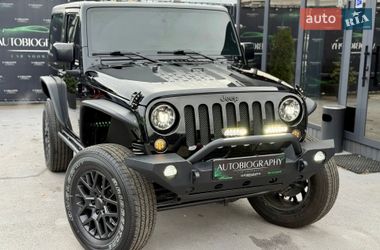 Внедорожник / Кроссовер Jeep Wrangler 2016 в Киеве