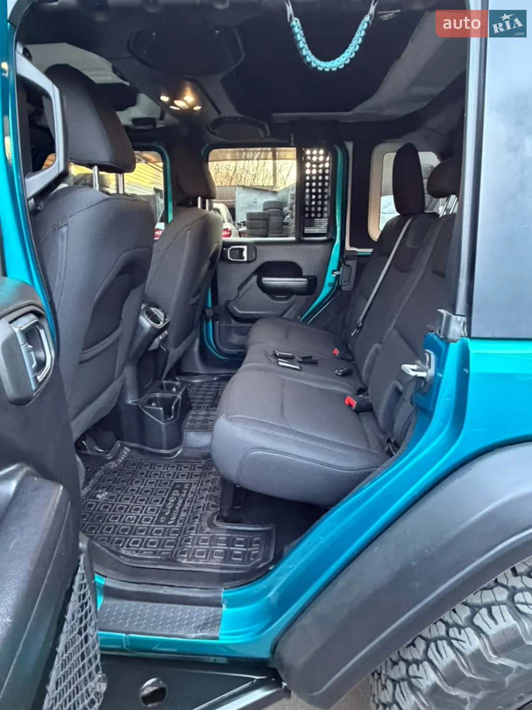 2020 Jeep Wrangler - мініатюра 13