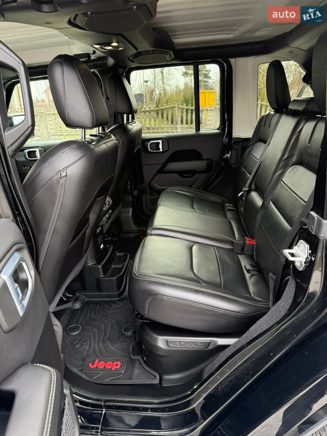 2021 Jeep Wrangler - мініатюра 16