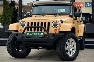 Позашляховик / Кросовер Jeep Wrangler 2013 в Києві