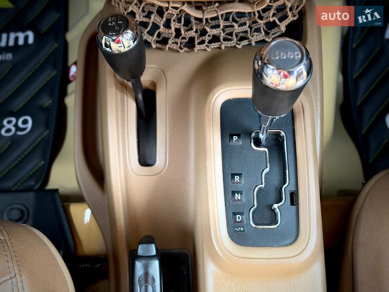 Внедорожник / Кроссовер Jeep Wrangler 2013 в Киеве фото 47 Внедорожник / Кроссовер Jeep Wrangler 2013 в Киеве