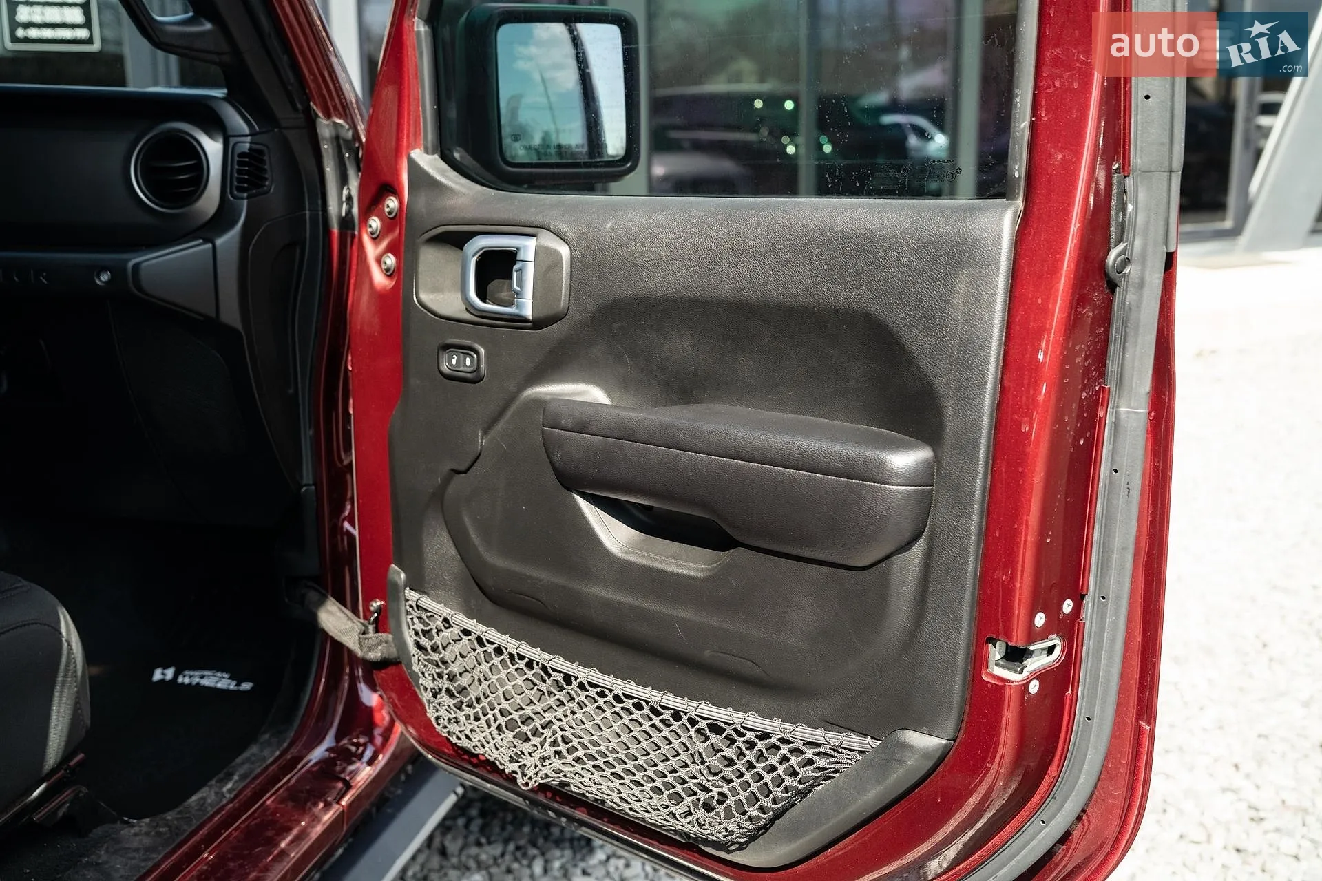 2021 Jeep Wrangler - мініатюра 26
