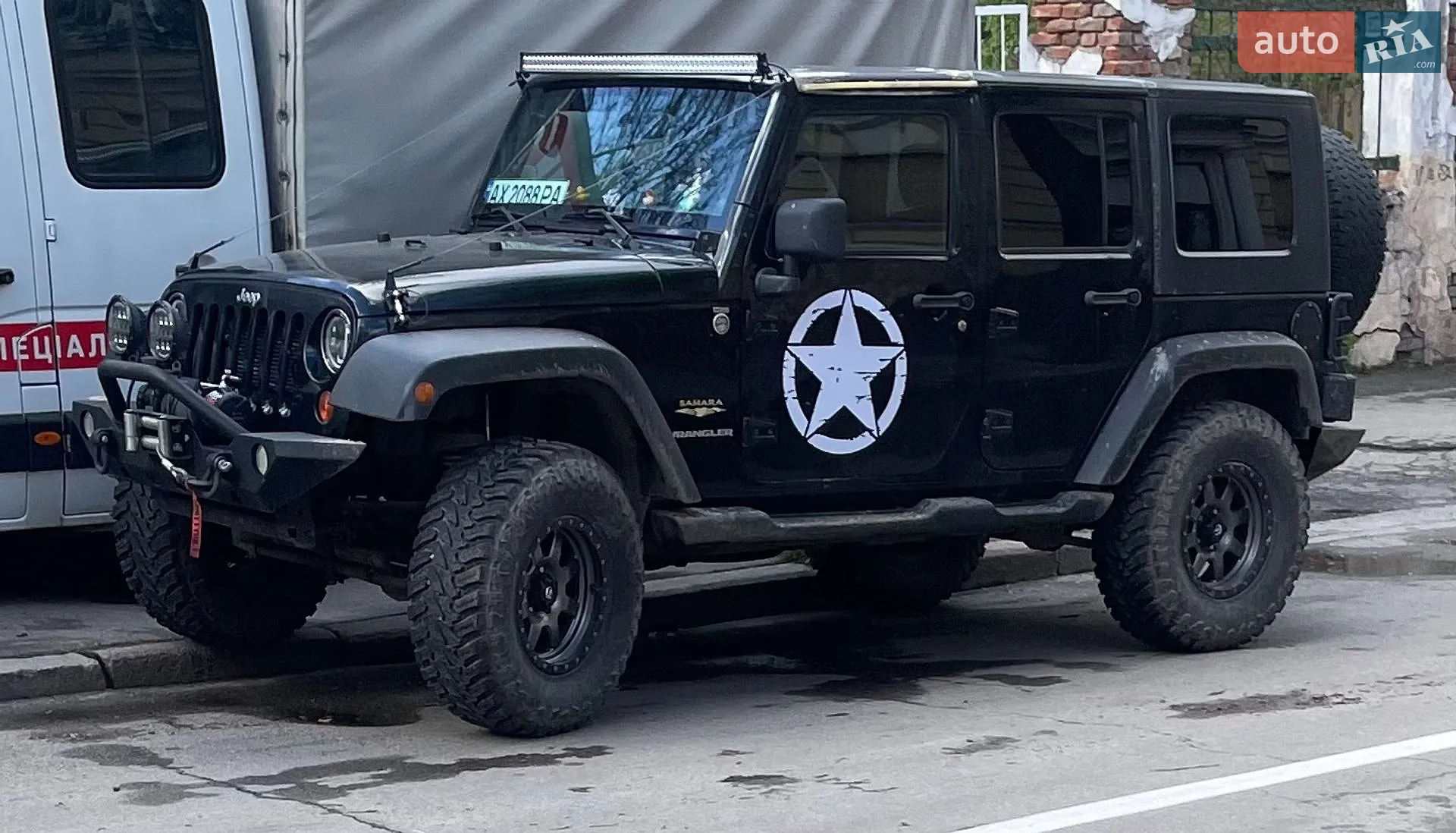 2011 Jeep Wrangler - мініатюра 4