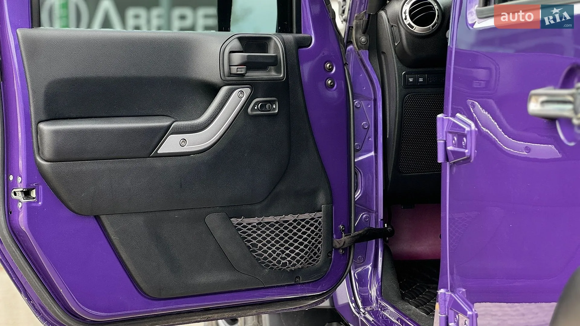 2017 Jeep Wrangler - мініатюра 16