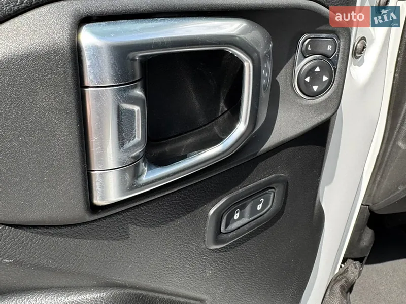 Jeep Wrangler 2022 VIN 1C4GJXAN0PW560851 фото оголошення 11 з 72