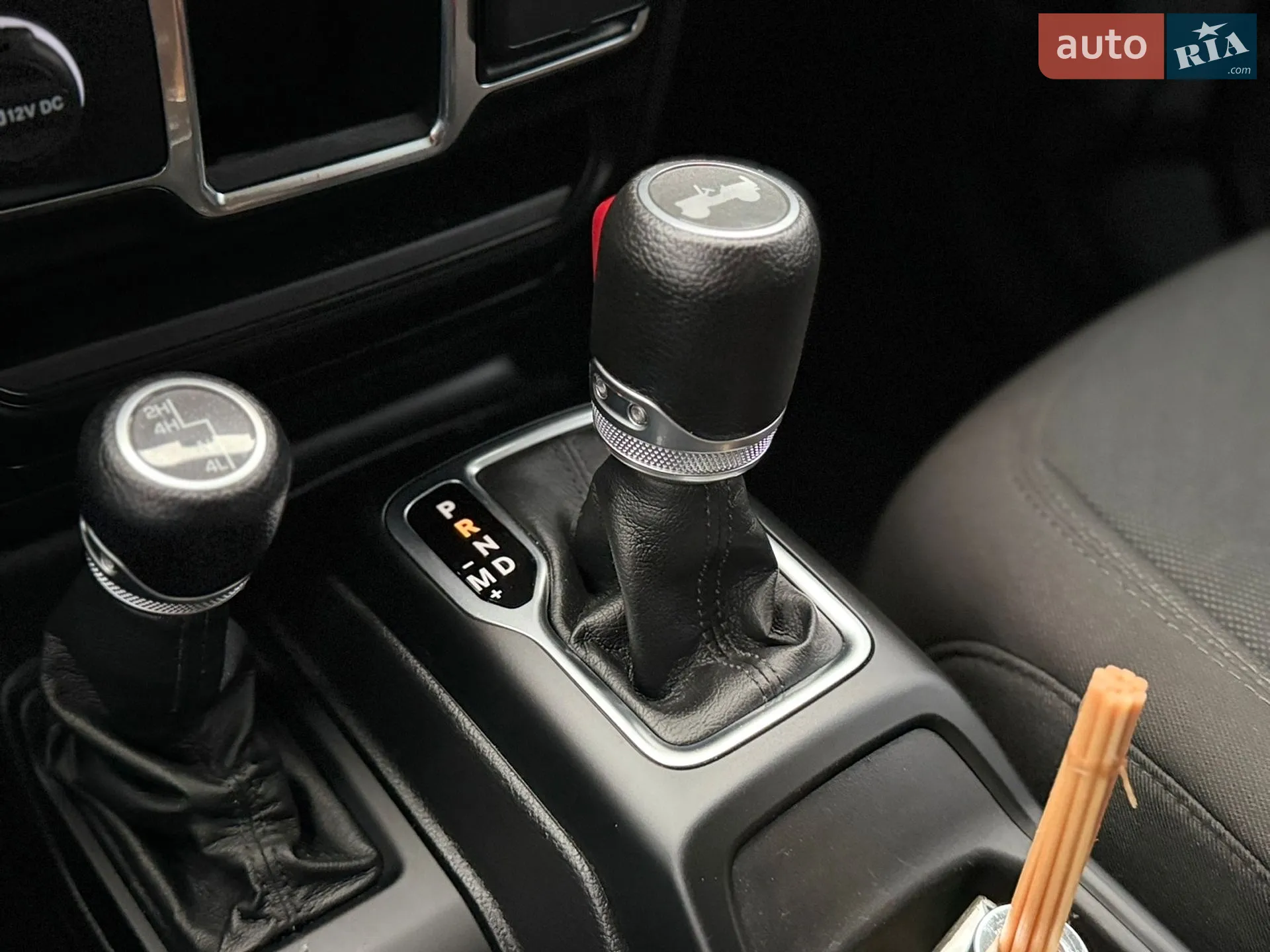 2022 Jeep Wrangler - мініатюра 38