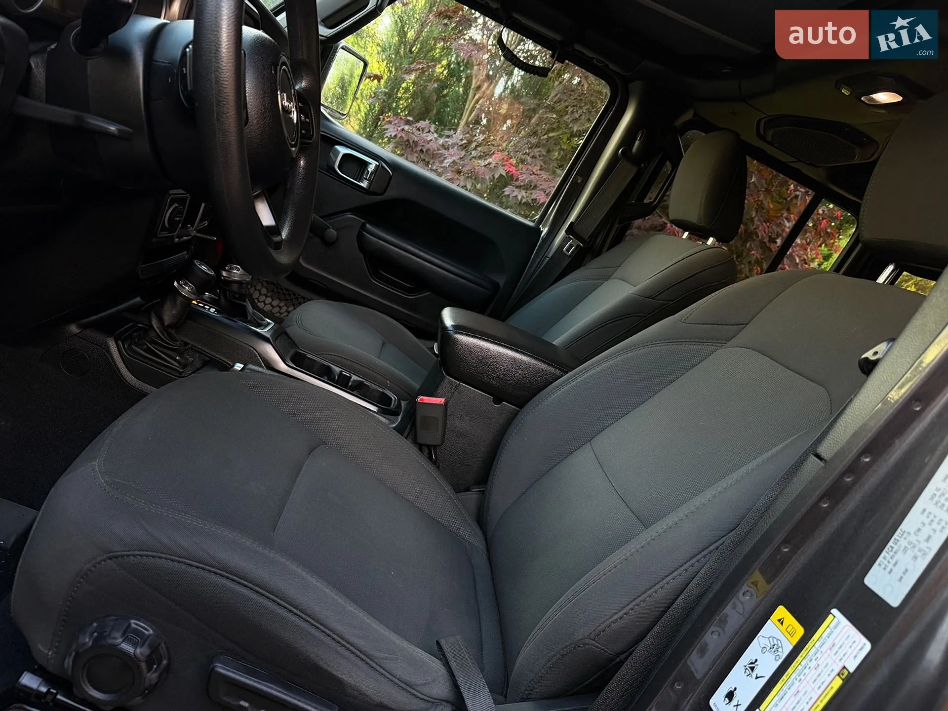 2018 Jeep Wrangler - мініатюра 31