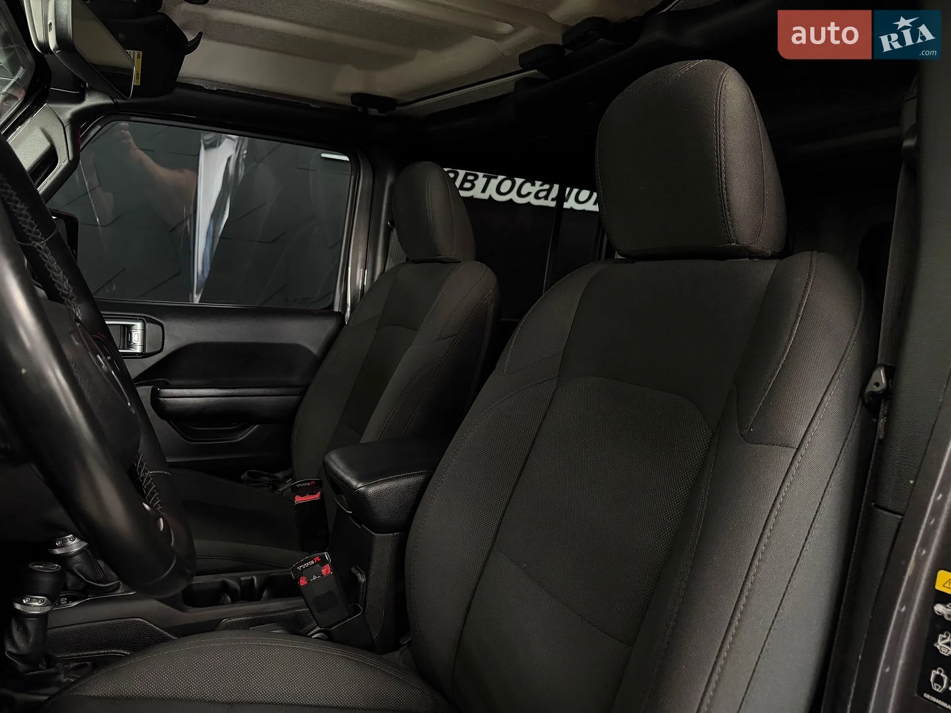 2020 Jeep Wrangler - мініатюра 52