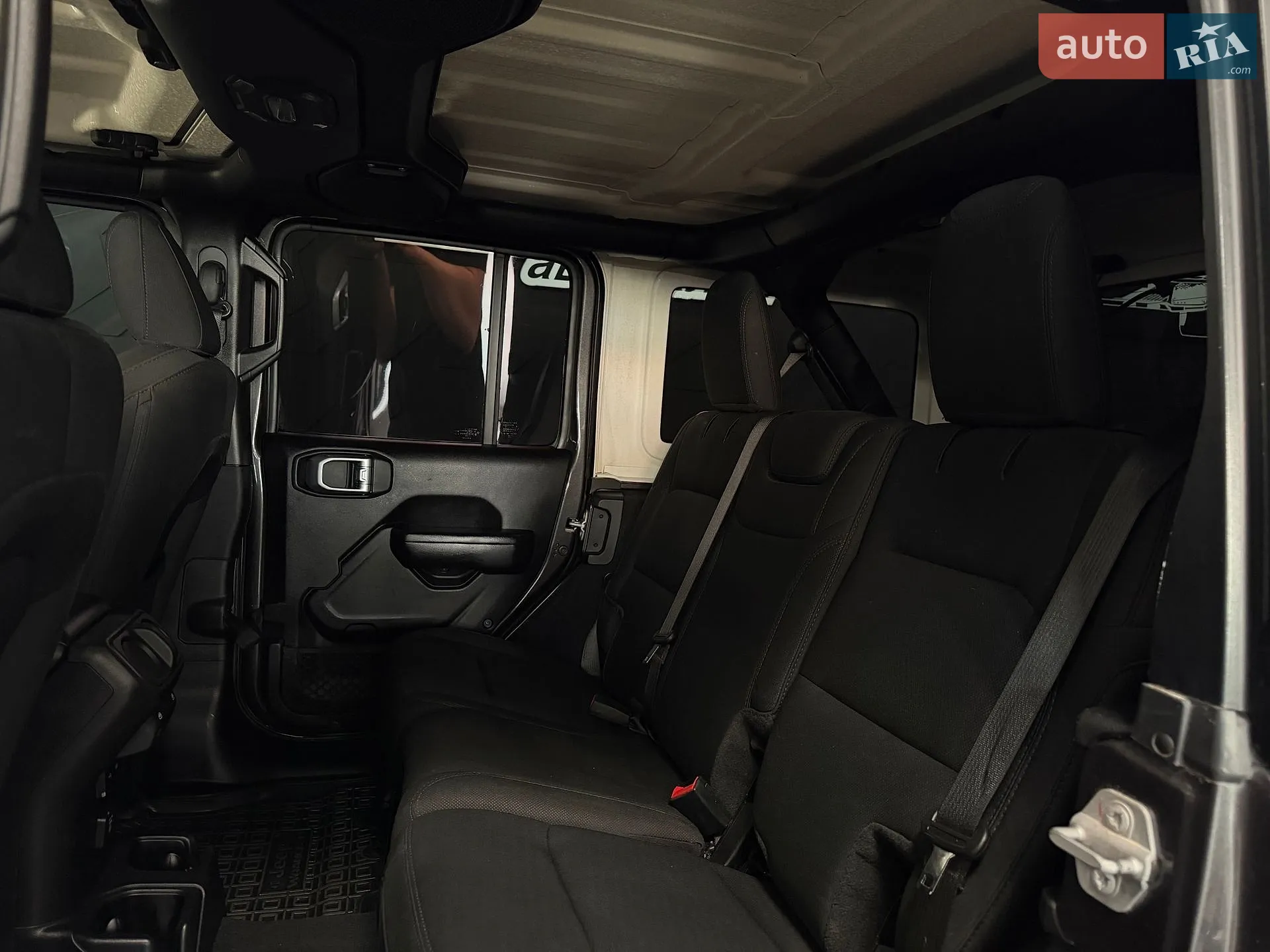 2020 Jeep Wrangler - мініатюра 56