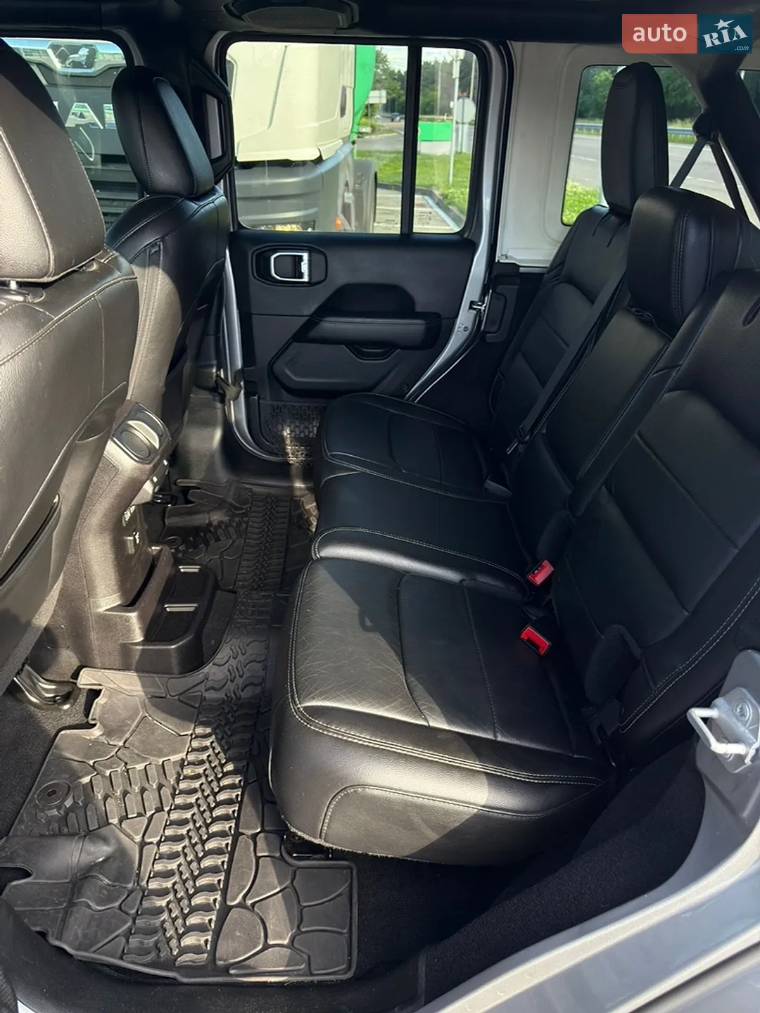 2018 Jeep Wrangler - мініатюра 18