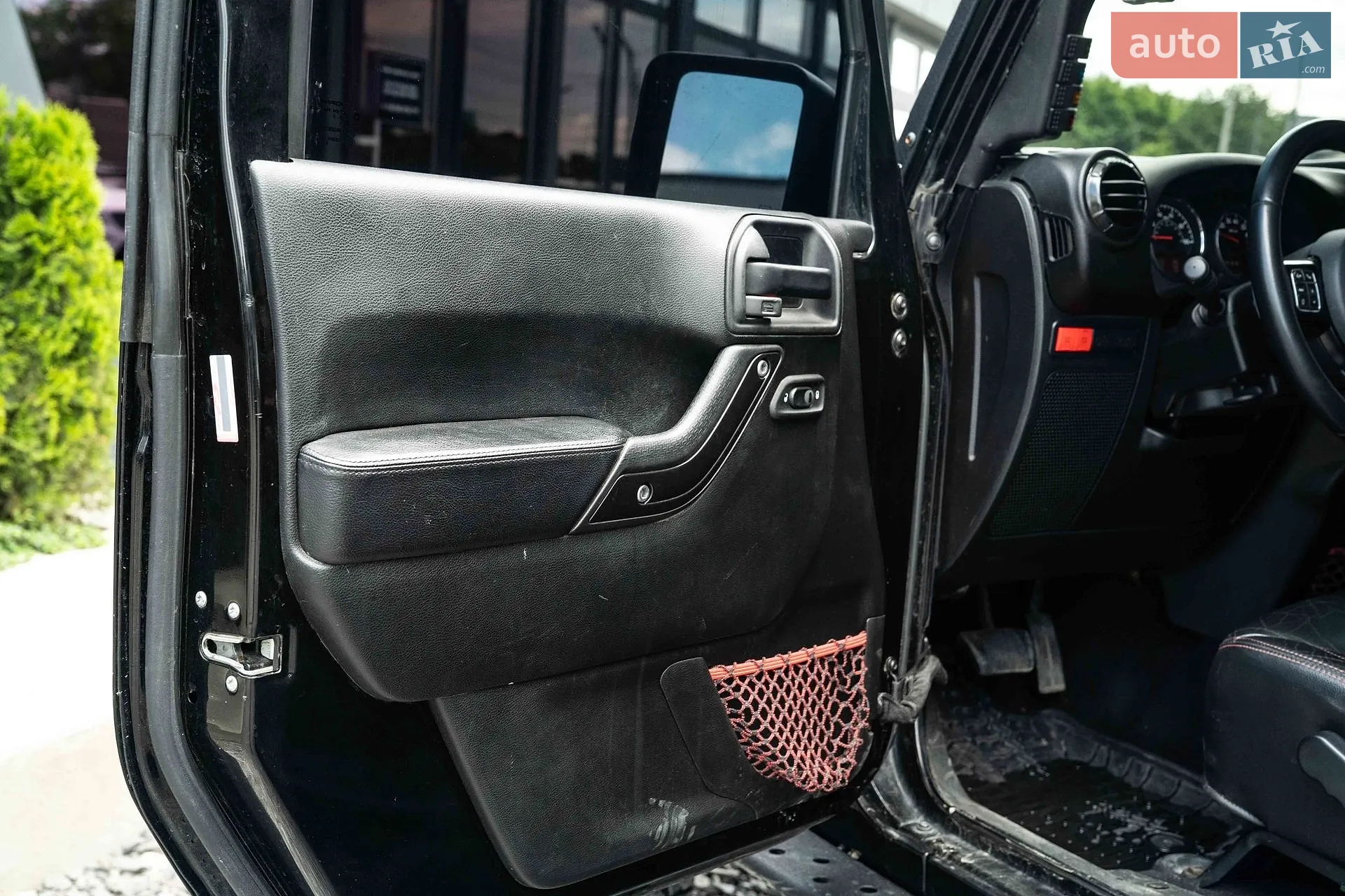 2017 Jeep Wrangler - мініатюра 28