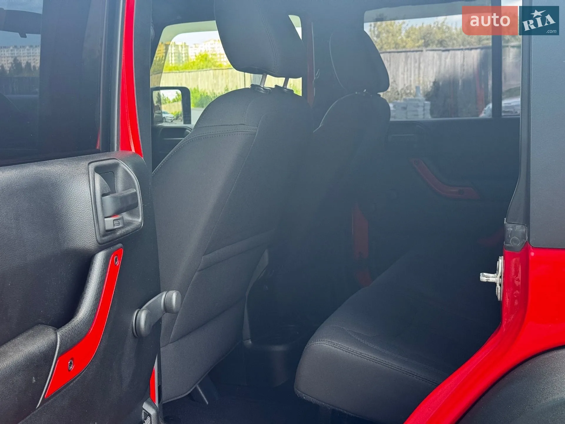 2016 Jeep Wrangler - мініатюра 26