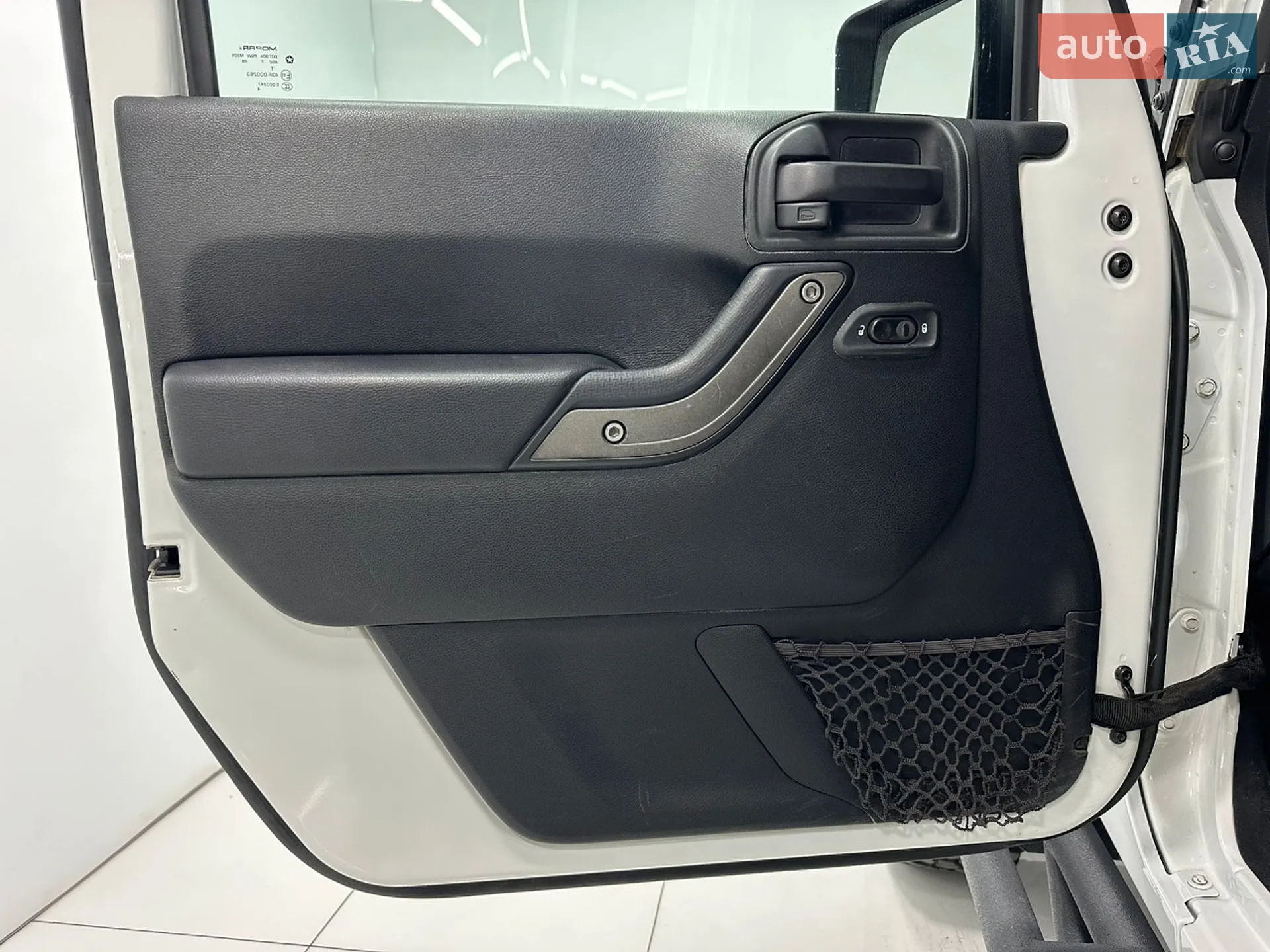 2017 Jeep Wrangler - мініатюра 25
