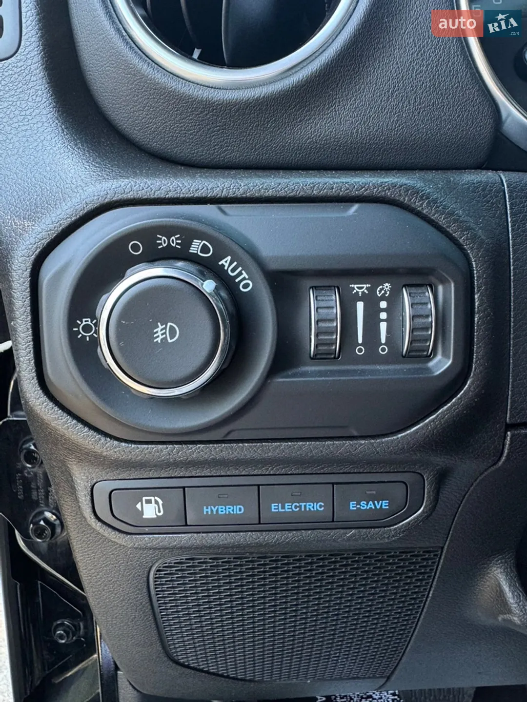 2021 Jeep Wrangler - мініатюра 18