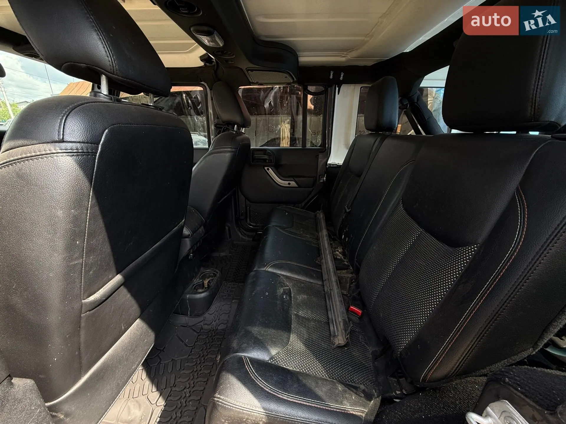 2016 Jeep Wrangler - мініатюра 12