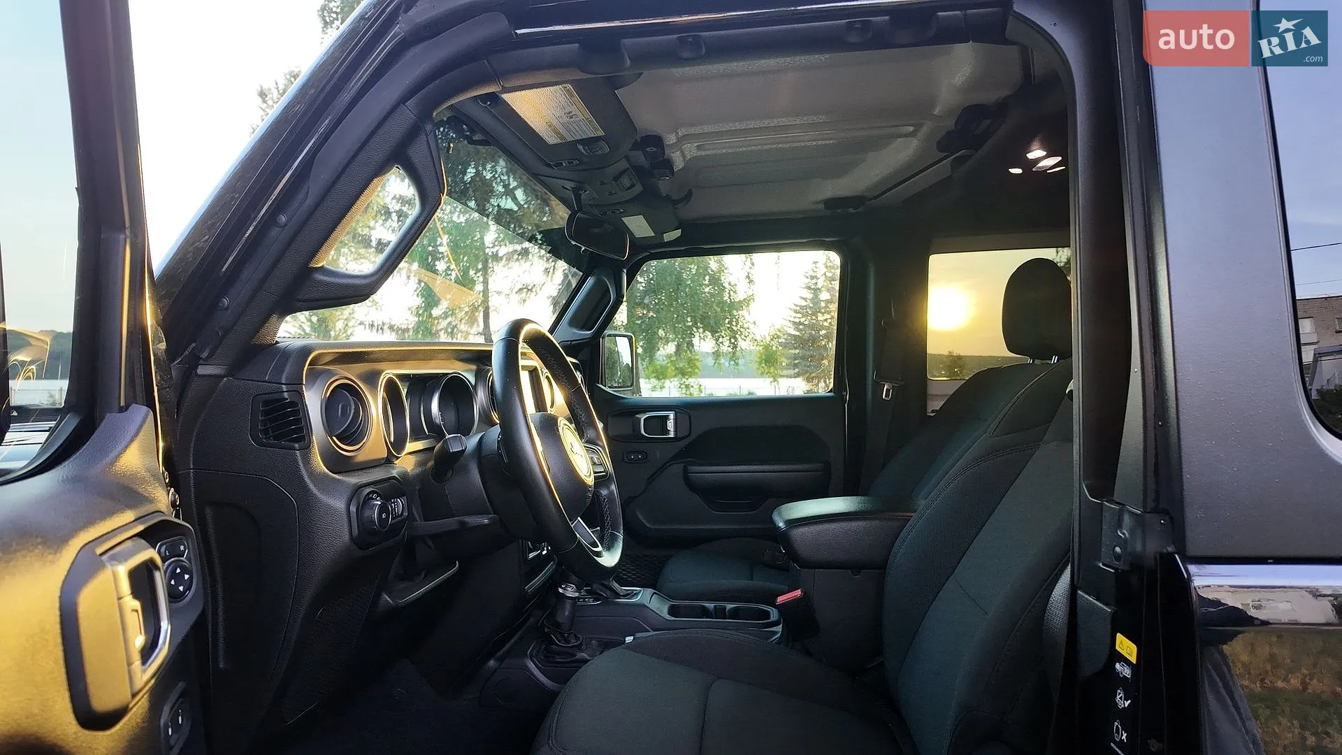 2021 Jeep Wrangler - мініатюра 12